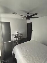 7192 Shimmering Ave in Henderson, NV - Building Photo - Building Photo