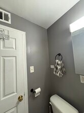 129 Elmwood Ave, Unit 2s in Evanston, IL - Building Photo - Building Photo