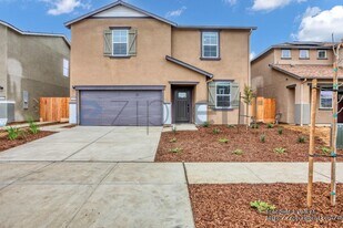 4636 Sami Jo Dr in Merced, CA - Building Photo