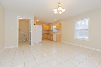 7778 Sandalwood Dr in Newburgh, IN - Building Photo - Building Photo