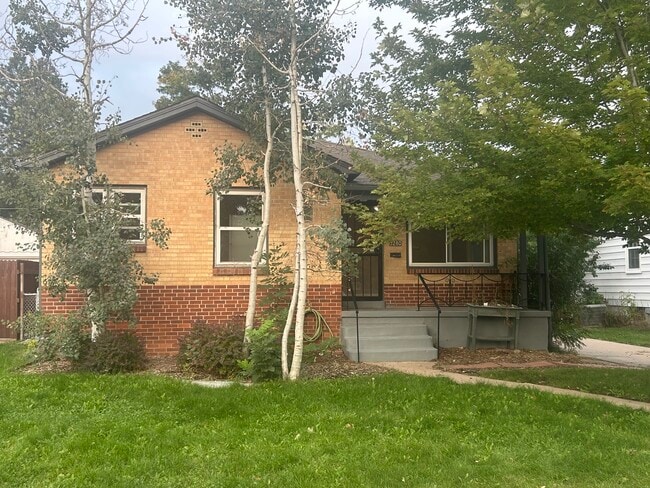 3280 S Pearl St in Englewood, CO - Foto de edificio - Building Photo