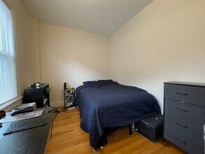 65 Fairbanks St, Unit 2 in Boston, MA - Building Photo - Building Photo
