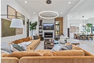 2824 Ashford Rd NE, Unit 15-15208 in Atlanta, GA - Foto de edificio - Building Photo