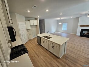 6007 Margie Collins Dr SE in Owens Cross Roads, AL - Building Photo - Building Photo