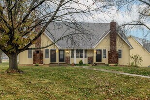 164 SW Robin Rd in Lee's Summit, MO - Building Photo