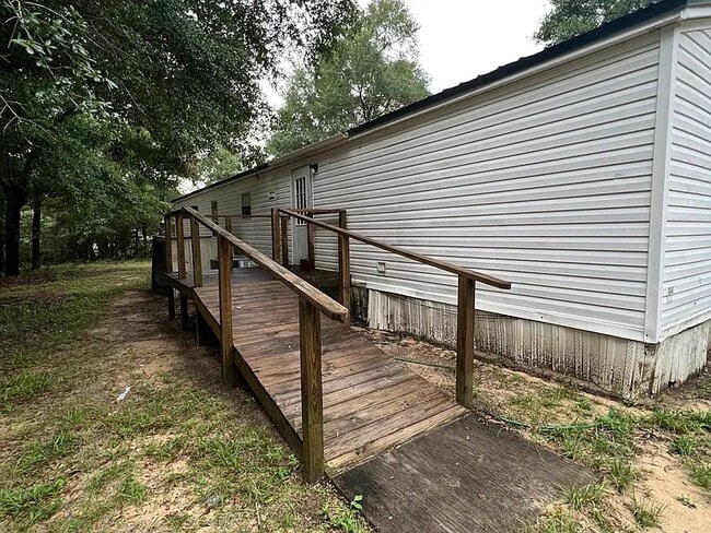 3938 Reinhardt Village Rd in Milton, FL - Building Photo - Building Photo