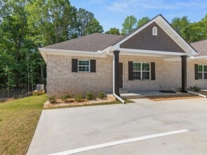 921 Logan Ct in Auburn, AL - Building Photo - Building Photo