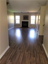 3024 Juniper Ln in Phoenixville, PA - Foto de edificio - Building Photo