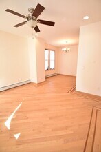95 Sherman Ave, Unit Apartment with a View in Staten Island, NY - Foto de edificio - Building Photo