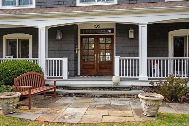 105 Hardscrabble Lake Dr in Chappaqua, NY - Building Photo - Building Photo