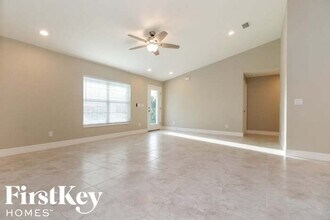 5400 Hoffman St in Port Charlotte, FL - Building Photo - Building Photo