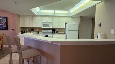 2055 S Atlantic Ave, Unit 506 in Daytona Beach, FL - Building Photo - Building Photo