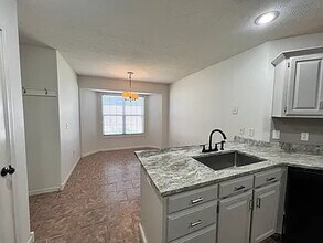 3600 N 28th St in Ozark, MO - Building Photo - Building Photo
