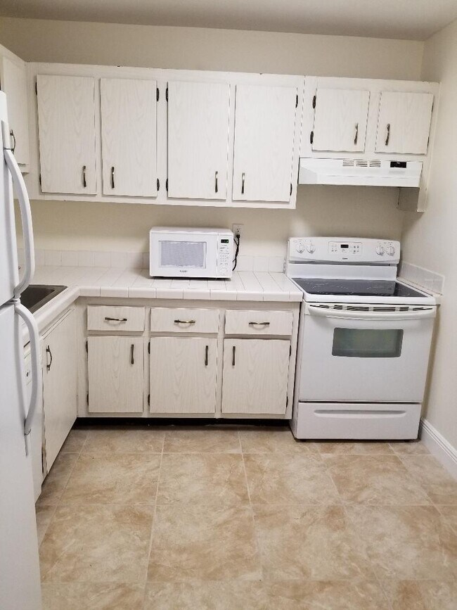 7820 Camino Real, Unit J-315 in Miami, FL - Building Photo - Building Photo