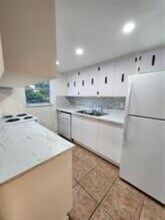 1100 NE 9th Ave, Unit 203 in Fort Lauderdale, FL - Building Photo - Building Photo