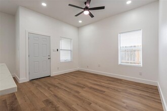 9727 Cargill St in Houston, TX - Building Photo - Building Photo