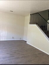 6310 S Briar Bayou Dr in Houston, TX - Building Photo - Building Photo