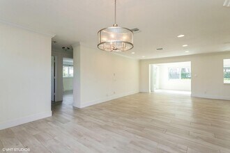 1615 Venus Ave in Jupiter, FL - Building Photo - Building Photo