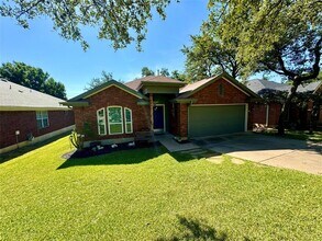 8311 Edgemoor Pl in Austin, TX - Building Photo - Building Photo