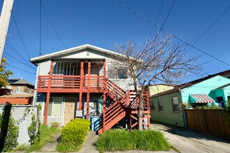 2835 California St, Unit 4 in Berkeley, CA - Foto de edificio - Building Photo