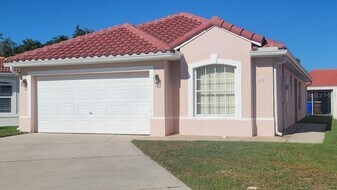2405 Condado Ct in Kissimmee, FL - Building Photo