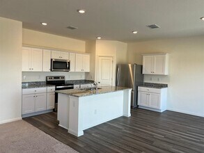 624 Gemsbok Dr in Hutto, TX - Building Photo - Building Photo