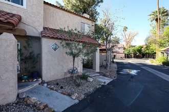 4549 E Rhonda Dr in Phoenix, AZ - Building Photo - Building Photo