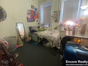 1175 Boylston St in Boston, MA - Foto de edificio - Building Photo