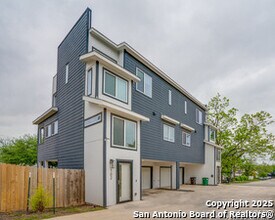 1226 Wyoming St in San Antonio, TX - Building Photo - Building Photo
