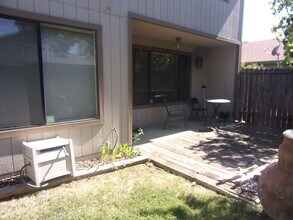 832 Morissette Way in Vacaville, CA - Building Photo - Building Photo