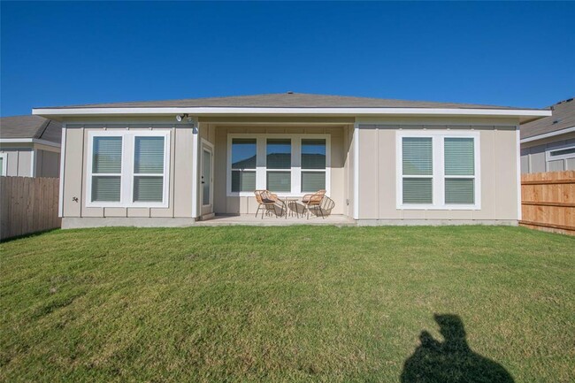 513 Gingham Trl in Troy, TX - Building Photo - Building Photo