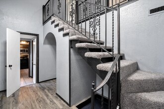 11009 Bel Air Pl in Oklahoma City, OK - Foto de edificio - Building Photo