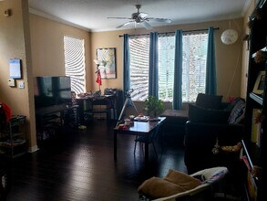 9664 Lake Chase Island Way in Tampa, FL - Building Photo - Building Photo