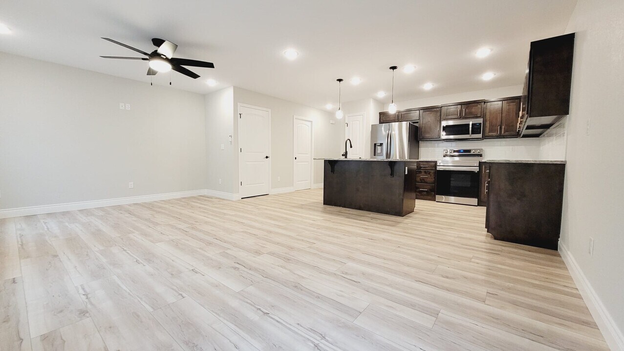 1108 Rex Ave in Joplin, MO - Building Photo