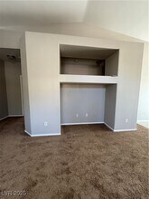 105 Gemstone Hill Ave in North Las Vegas, NV - Building Photo - Building Photo