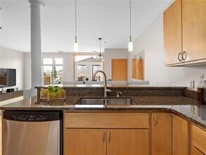 4954 Xerxes Ave S-Unit -206 in Minneapolis, MN - Building Photo - Building Photo