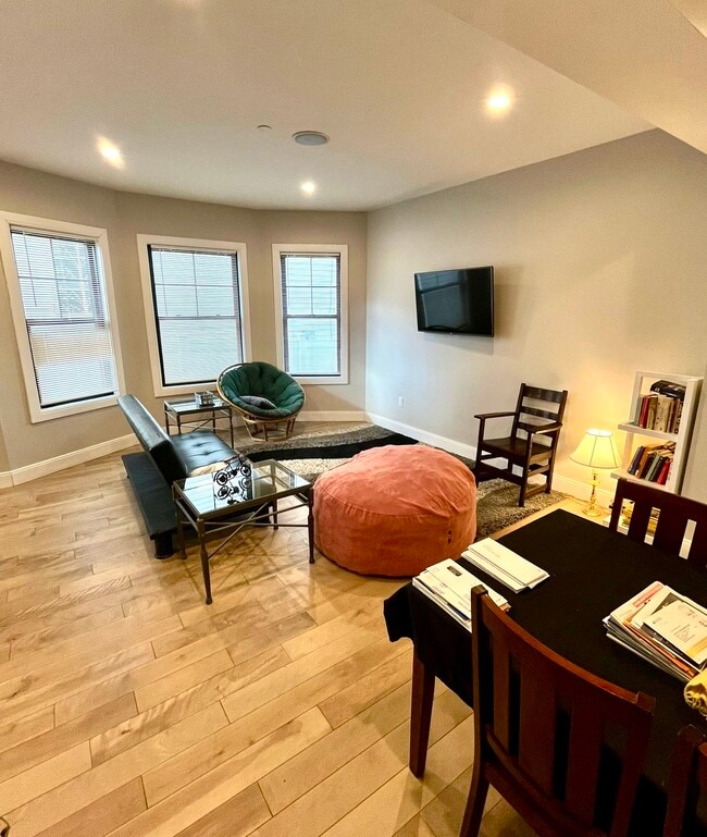 property at 5 Carlisle St