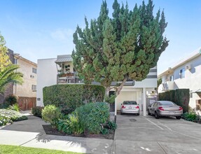 MENT3625 in Los Angeles, CA - Building Photo - Interior Photo