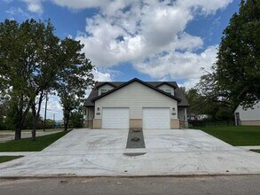 417 W Dulin St in Sherman, TX - Building Photo - Building Photo