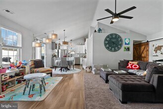 33 Birchwood Dr in Evesham, NJ - Building Photo - Building Photo