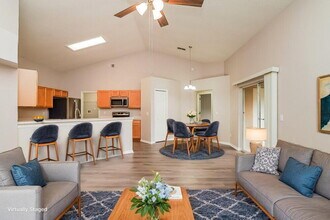 1870 Smoketree Cir in Apopka, FL - Building Photo - Building Photo