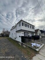 172 Carr Ave in Keansburg, NJ - Building Photo