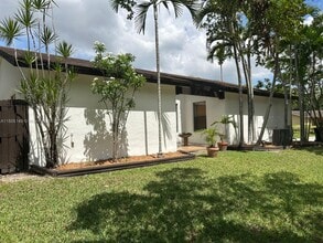 12800 SW 104th Terrace in Miami, FL - Building Photo - Building Photo