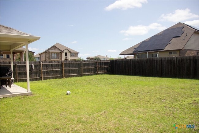 property at 1321 Daffodil Dr
