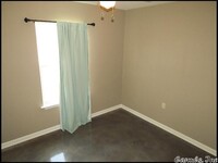 306 Barnes St photo'