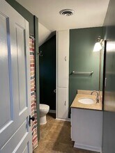 16933 Northville Rd, Unit Apt 2 in Northville, MI - Foto de edificio - Building Photo