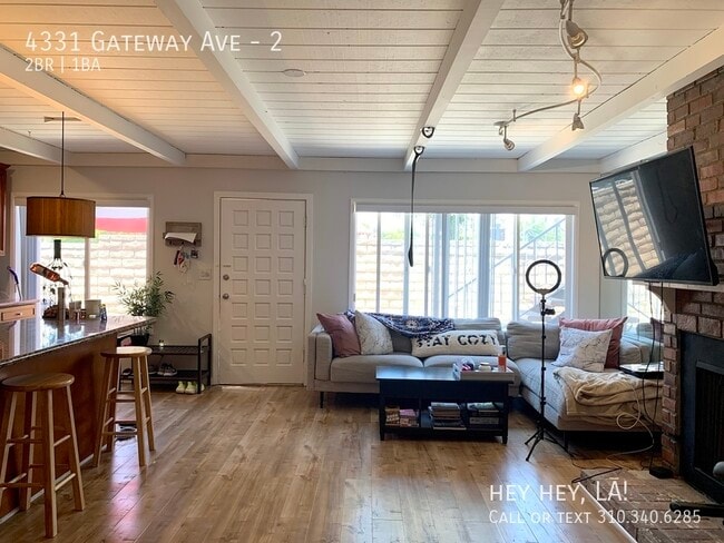 property at 4331 Gateway Ave