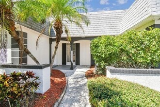 3513 Landale Dr in Holiday, FL - Building Photo - Building Photo