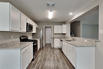 20731 Desert Shadows Ln in Cypress, TX - Building Photo - Building Photo