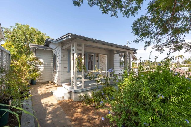 property at 1932 Polk Ave